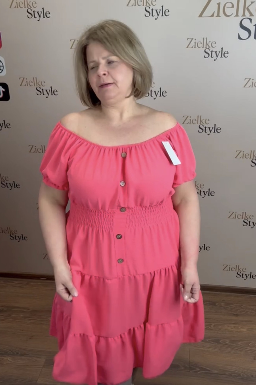 Italia nr 8 - Sukienka jednokolorowa, falbanka - 5226 - malinowa pomarańcza