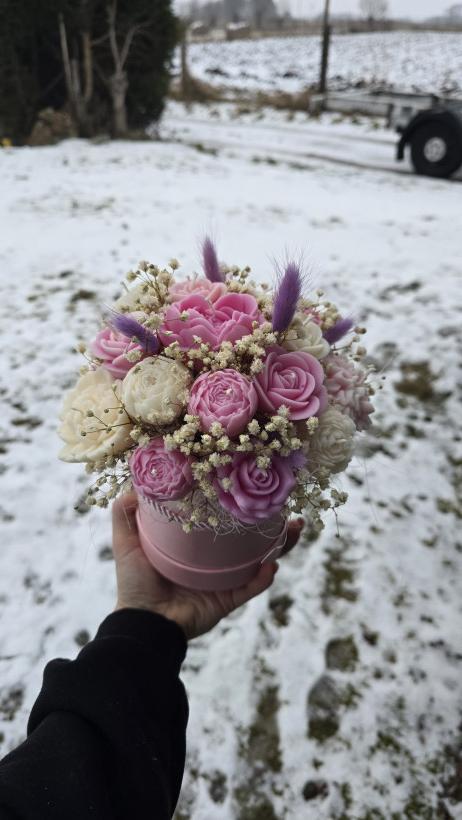 Box mix kwiatów świece sojowe flowerbox urodziny wesele podziękowanie