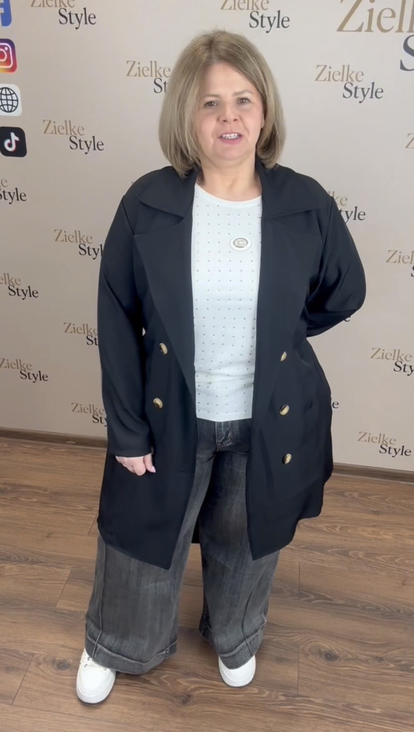 Italia nr 9 - Płaszcz trencz, krótszy, jednokolorowy, dwurzędowy, guziki - 36693 - czarny