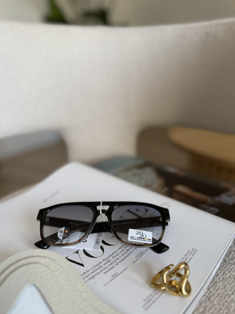 E! OKULARY