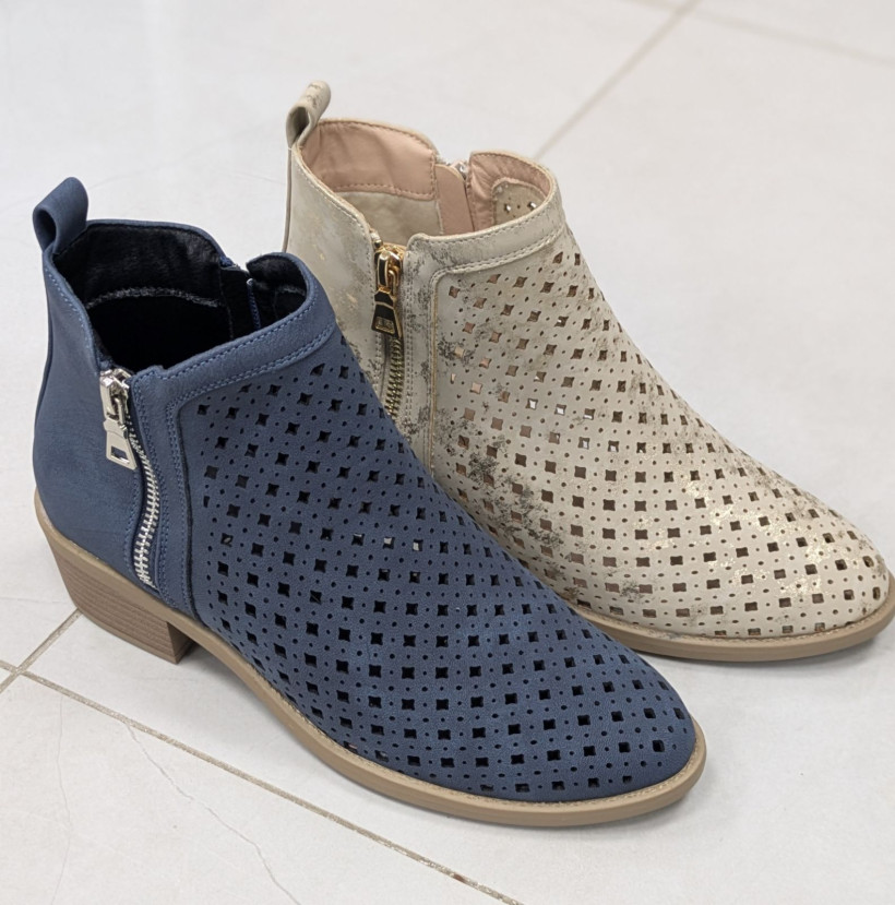 SASZKA DWA SUWAKA (PW) MR2353-17