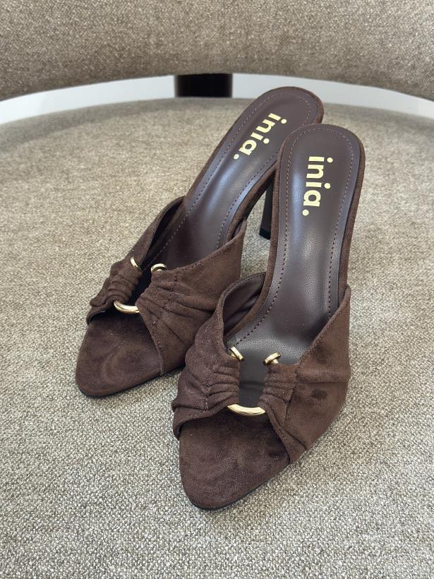 INI KLAPKI CZEKOLADA ZAMSZ PODKÓWKA