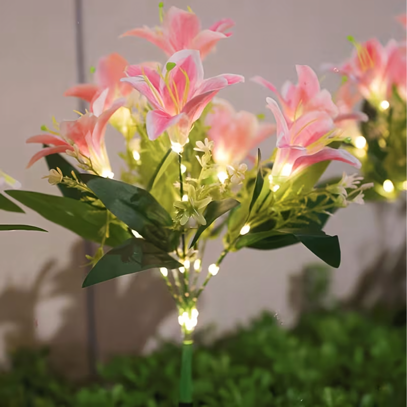 Lampa solarna ogrodowa wbijana kwiat lilii różowa ozdoba LED