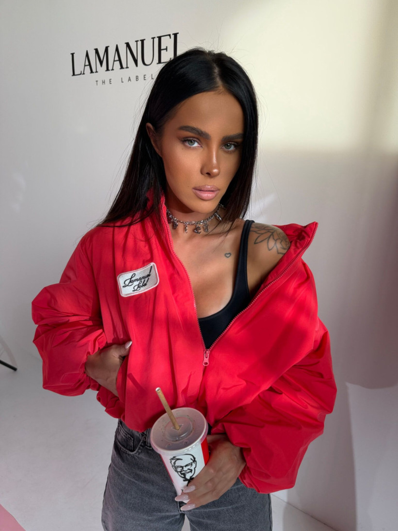 Bomberka LaManuel czerwień