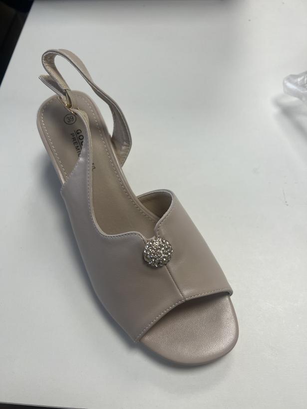 KOMUNIA LICO goodin gd-fl1166abeżowy obcas z guzikiem 