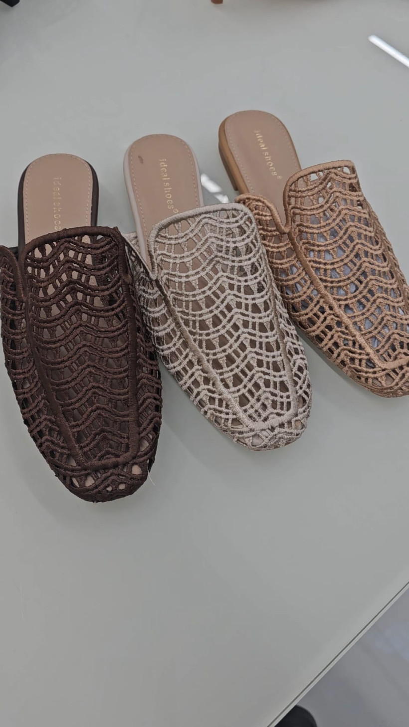 Klapki Mule ażurowe