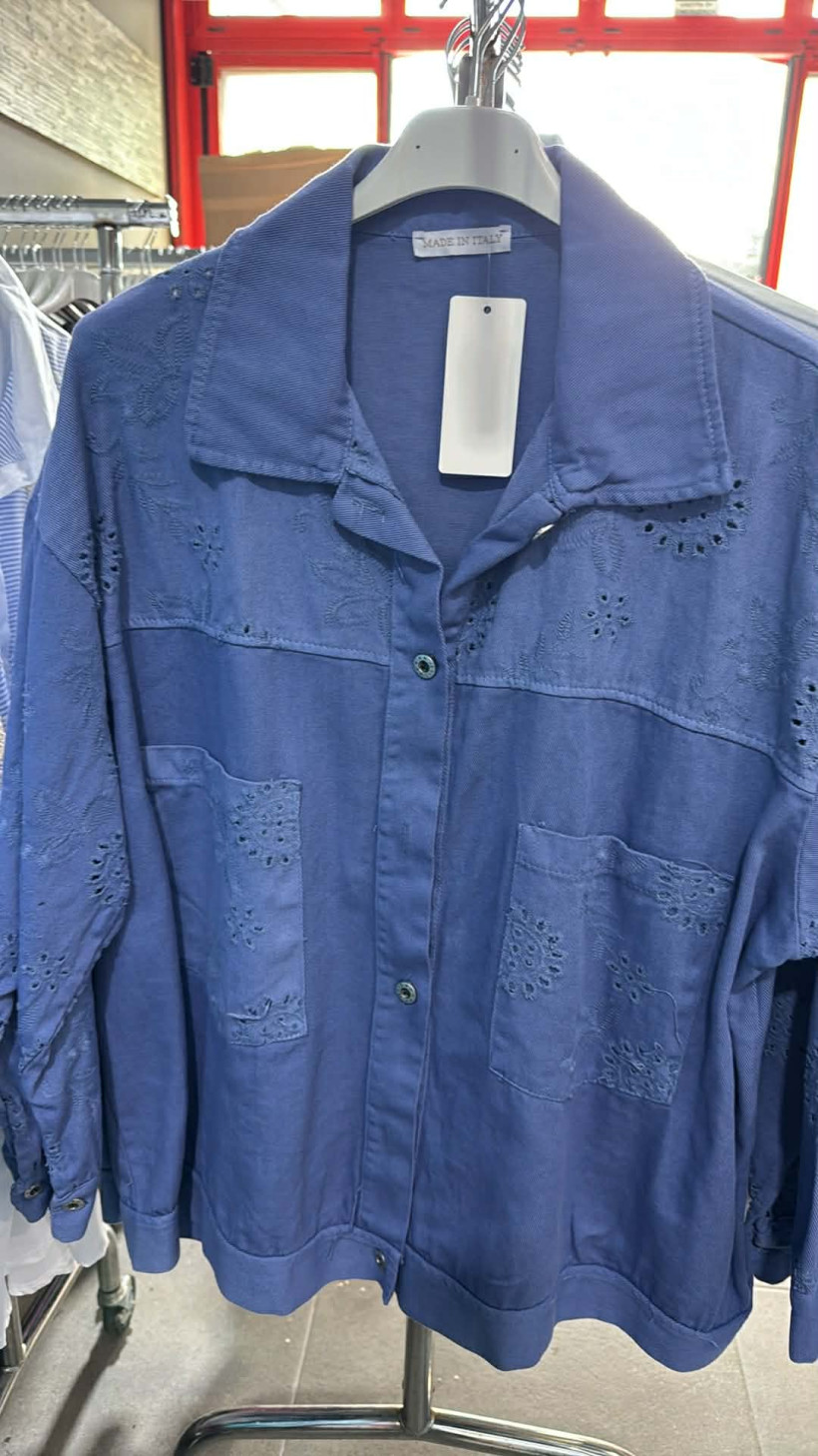 Italia nr 10 - Katana jednokolorowa, ażurowe ozdoby - 5108 - jeansowy