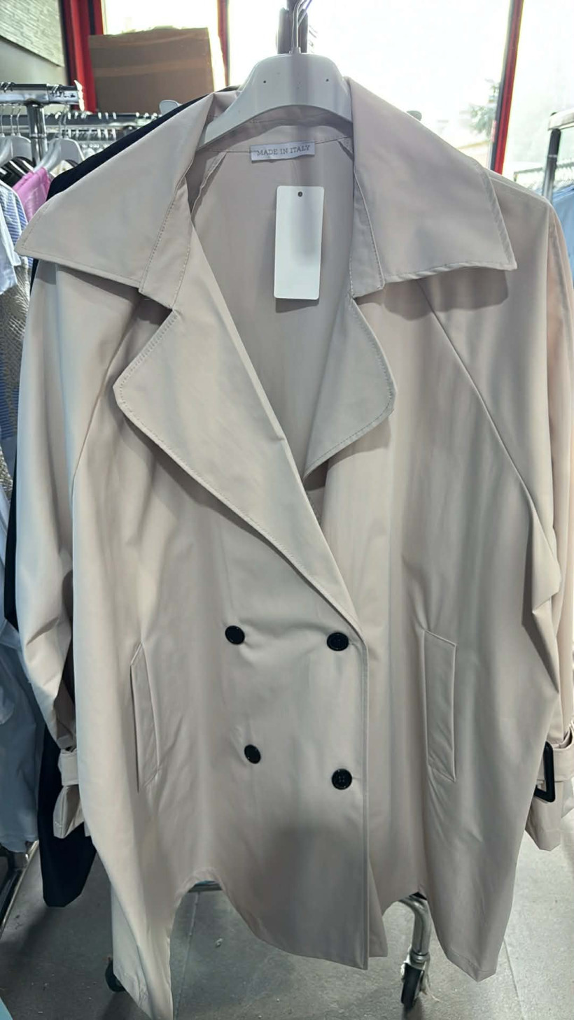 Italia nr 10 - Płaszczyk jednokolorowy - 5123 - beż