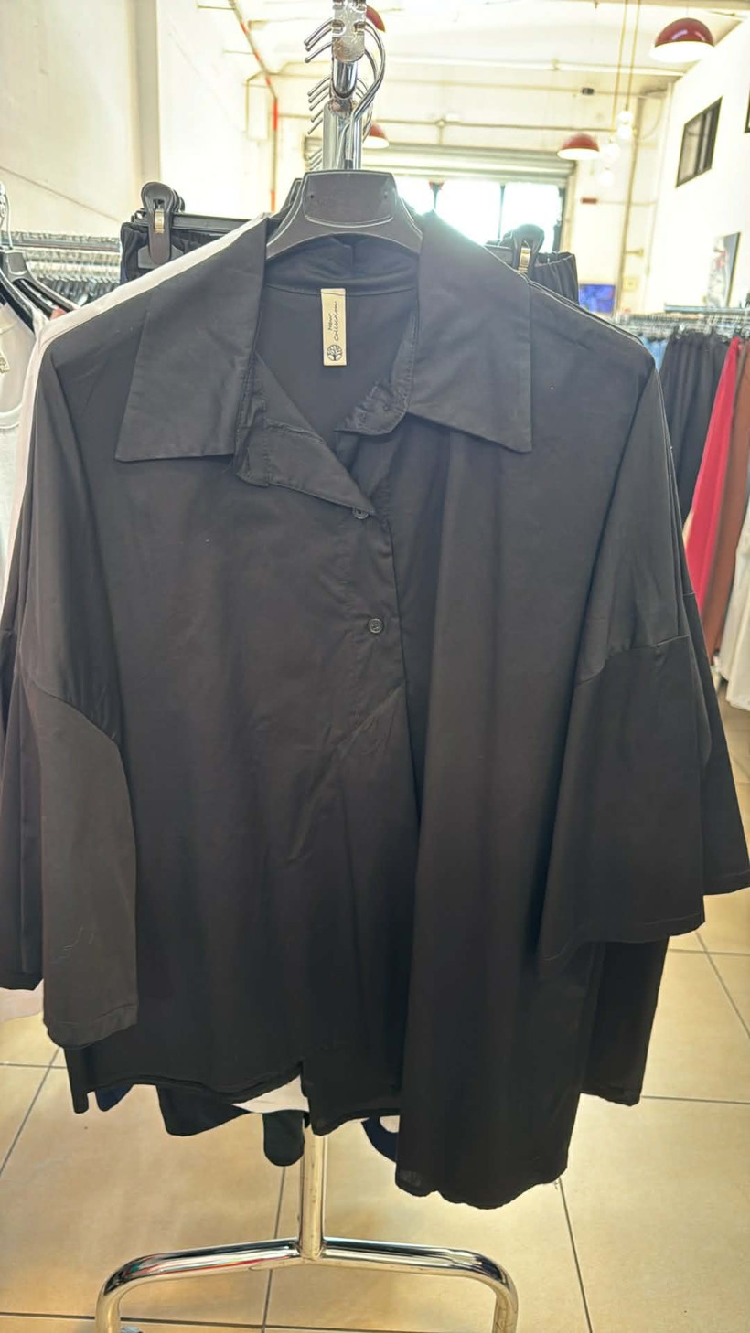 Italia nr 10 - Koszula jednokolorowa z kołnierzykiem  - 26092 - czarna