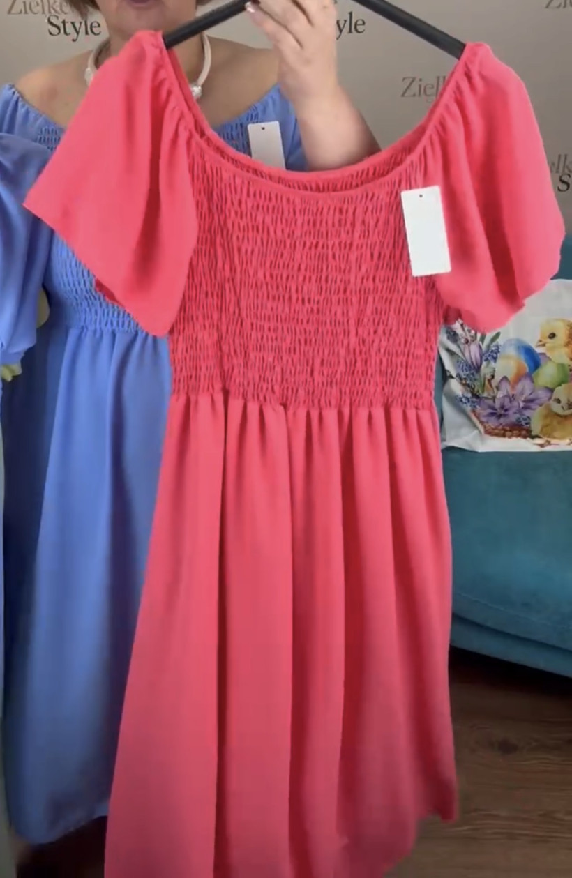 Italia nr 10 - Sukienka jednokolorowa maxi, gładka, gumki na biuście - 5466 - malina