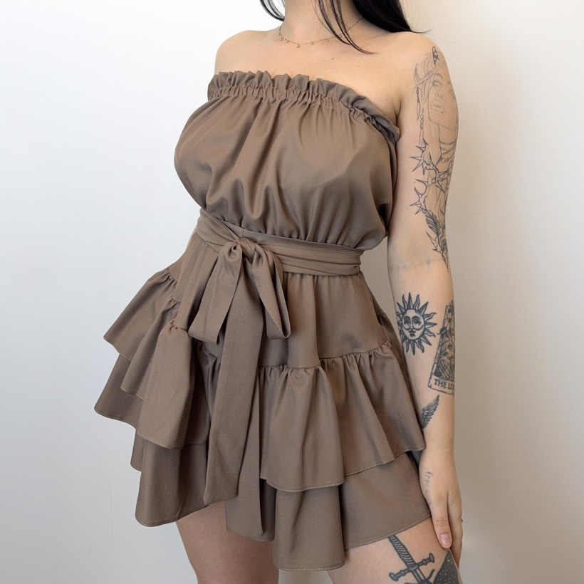 Kombinezon z falbankami 