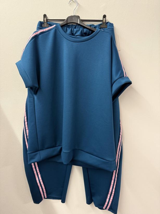 Italia nr. 10 - Komplet bluzka + spodnie jednokolorowe z lampasem  Wł. 5672 // 5271 - morski 