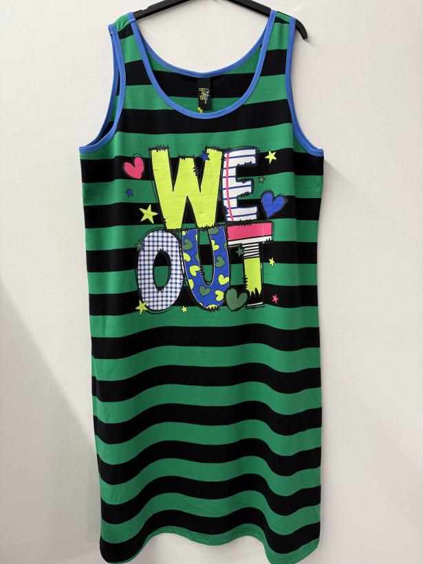 Italia nr.10 - Sukienka dwukolorowa w paski z napisem Wł. Fly out 21117 - zielona z czarnym