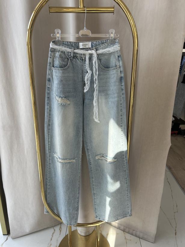 MONDAY SPODNIE JEANS PRZECIERANE DZIURY Z KORONKĄ