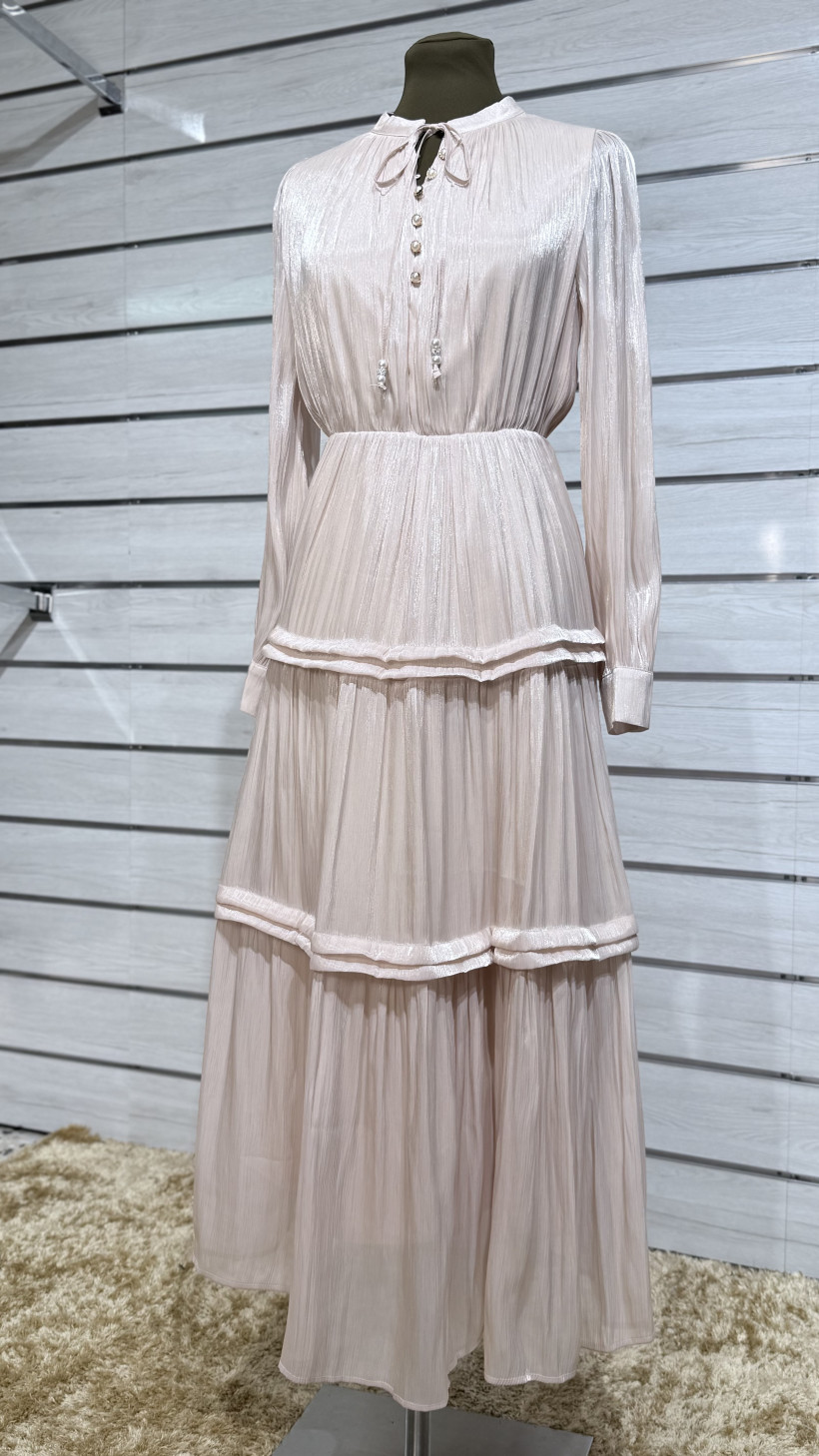 VESTIDO PLISSADO EM CAMADAS