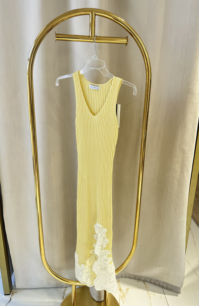 LAV SUKIENKA PRĄŻEK NA RAMIĄCZKA HAFT ZÓŁTA