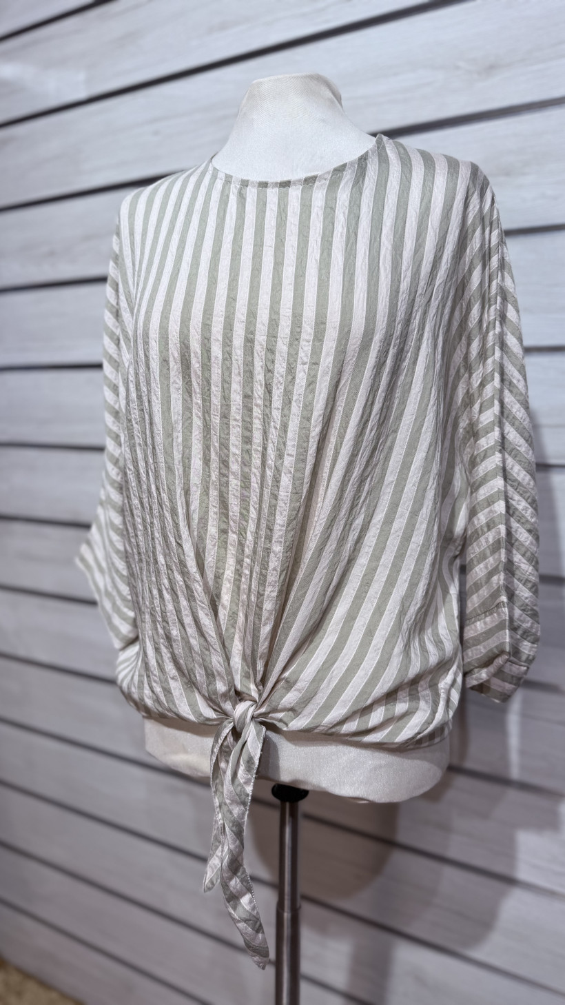 BLUSA MANGA MORCEGO FUNDO BEGE