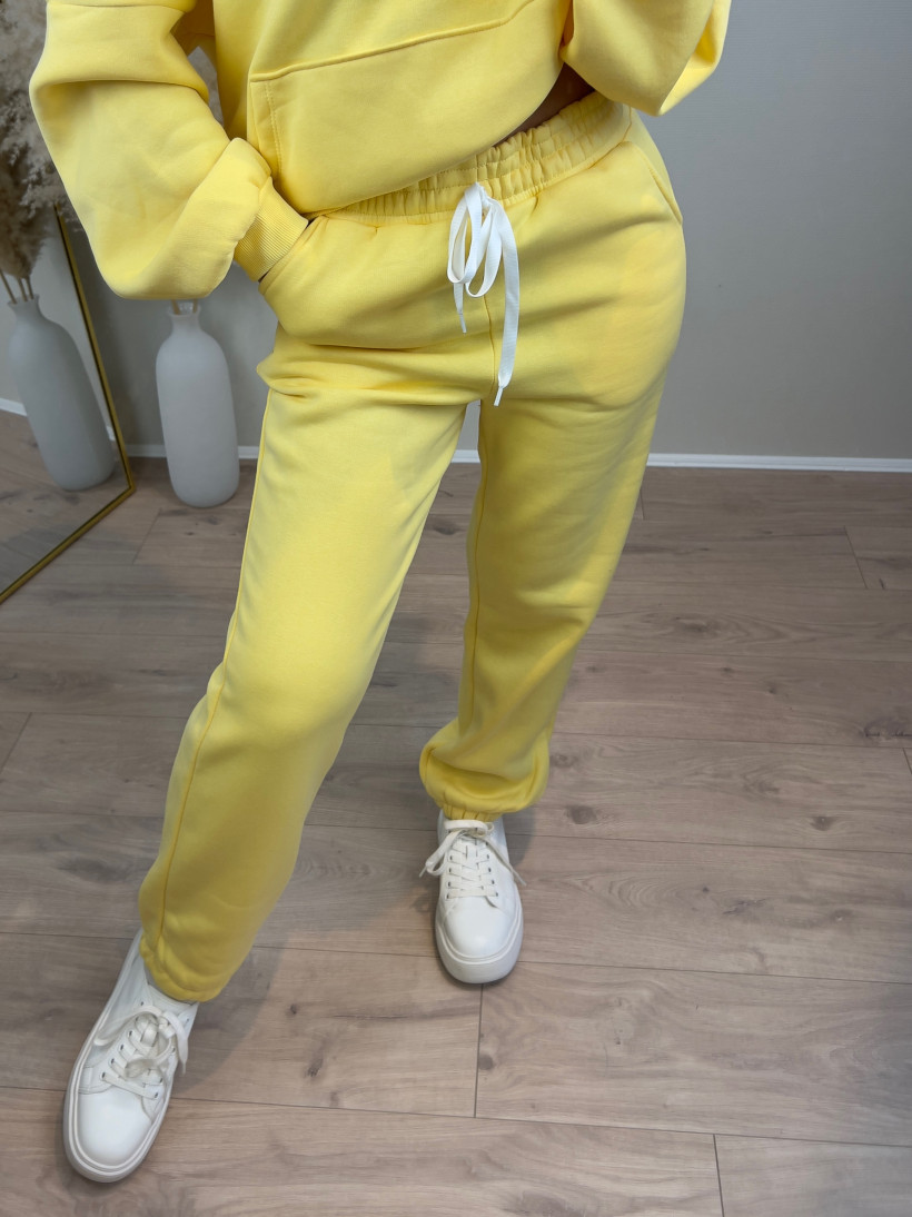 Spodnie dresowe YIRI