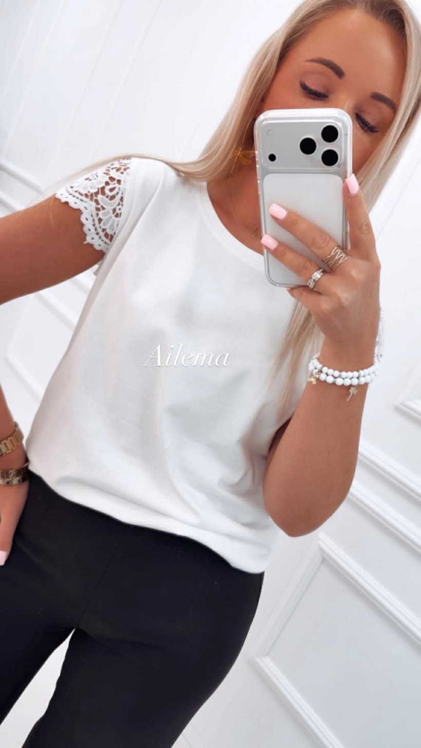 Bluzka okrągły dekolt AC18 haftowane plecy i rękawki 