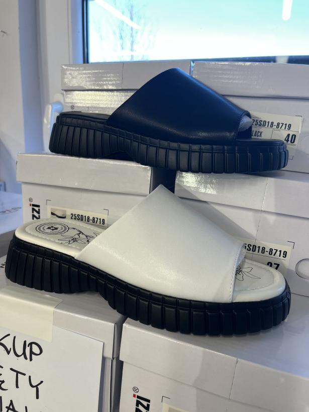 CIĘTY klapek jezzi 25sd18-8719 klapek na klinie cięta podeszwa 2 kolory