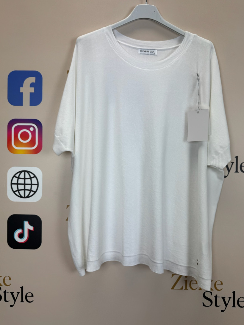 Bluzka sweterkowa jednokolorowa, every day - 628 - biała