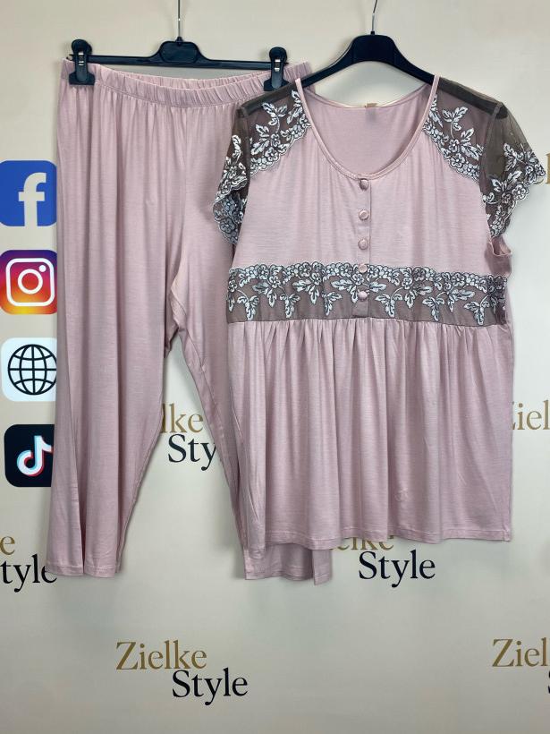 Piżama dekolt zapinany na guziki, gipiurowa wstawka pod biustem i rękawek - 4xl -  98233 - pudrowy róż