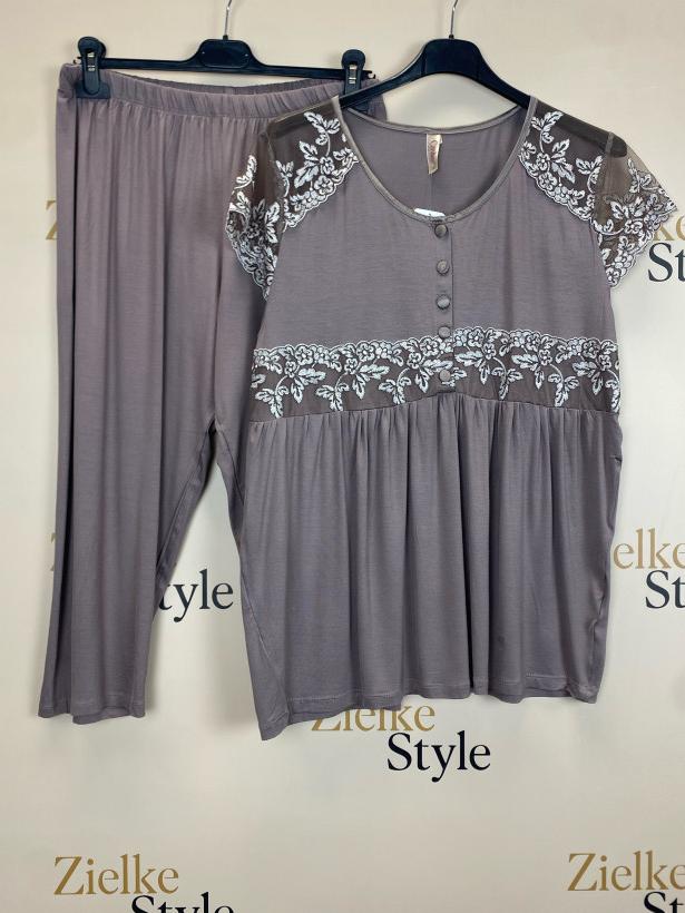 Piżama dekolt zapinany na guziki, gipiurowa wstawka pod biustem i rękawek - 3xl - 98233 - fango