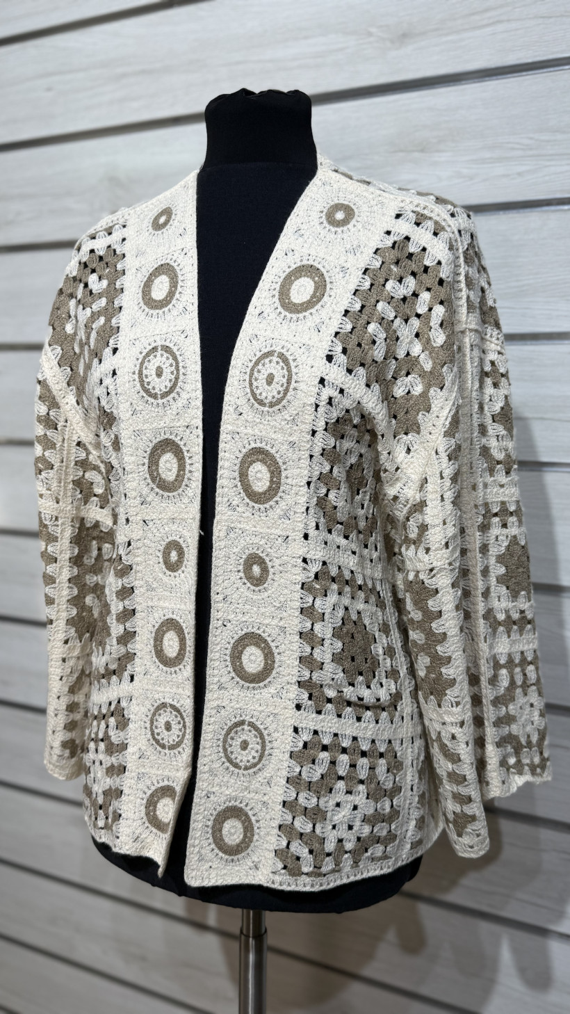 CASACO ABERTO EM CROCHE