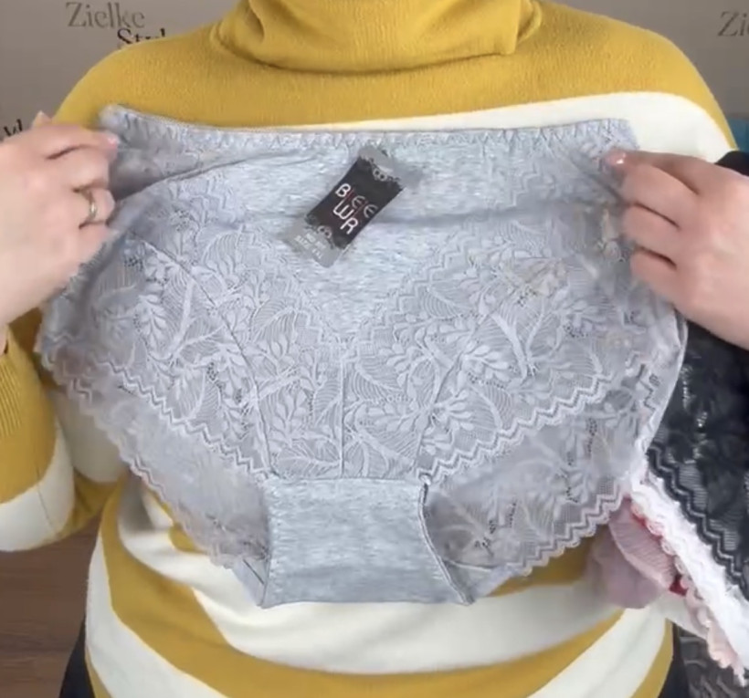 Majtki jednokolorowe z koronką - 6xl - 305 - popiel