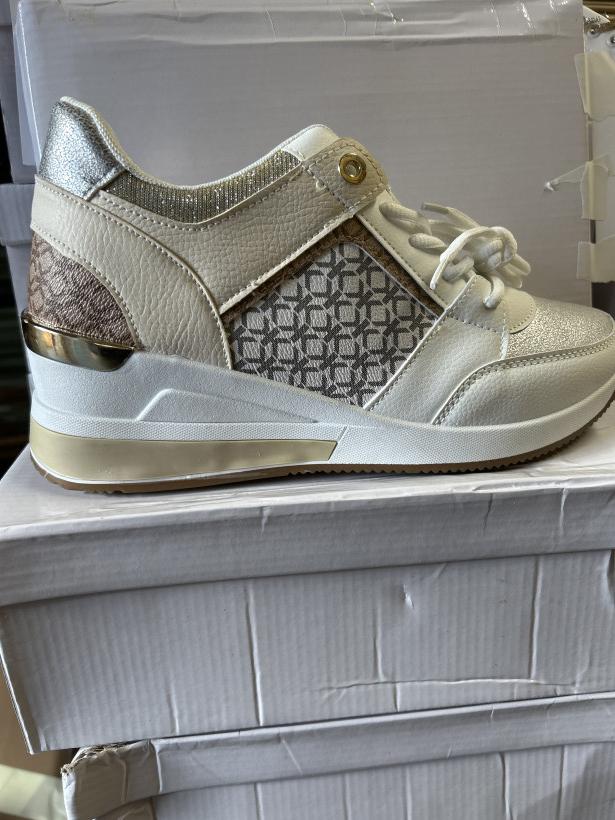 KORS- Francja snakers na klinie biały cn665