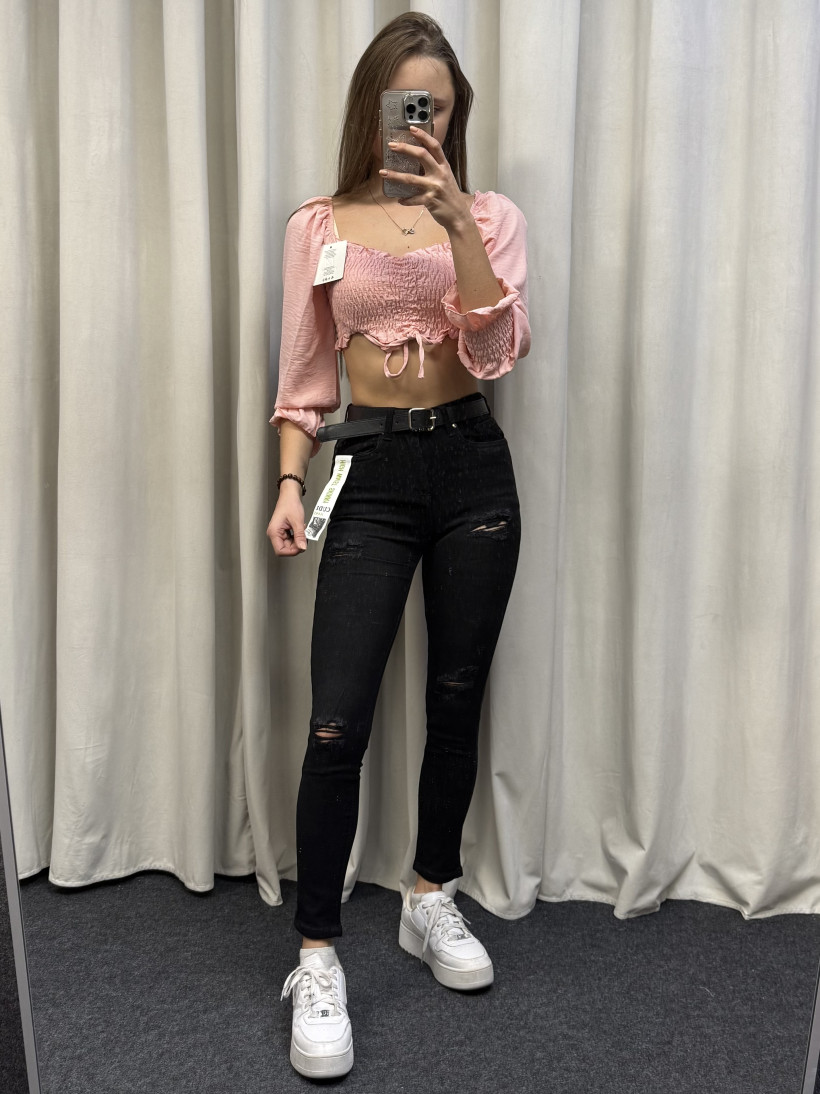 Jeansy czarne przetarcia z paskiem