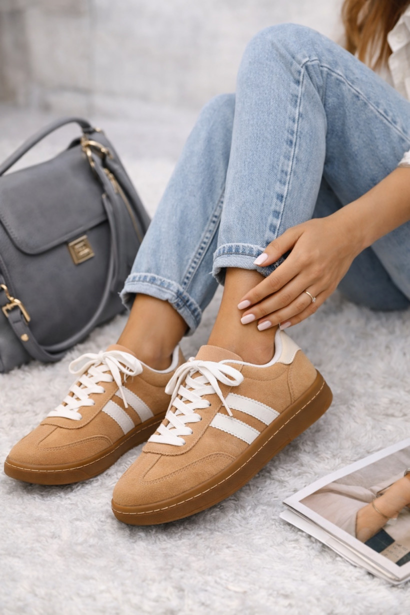 Buty beż z paskami snickers