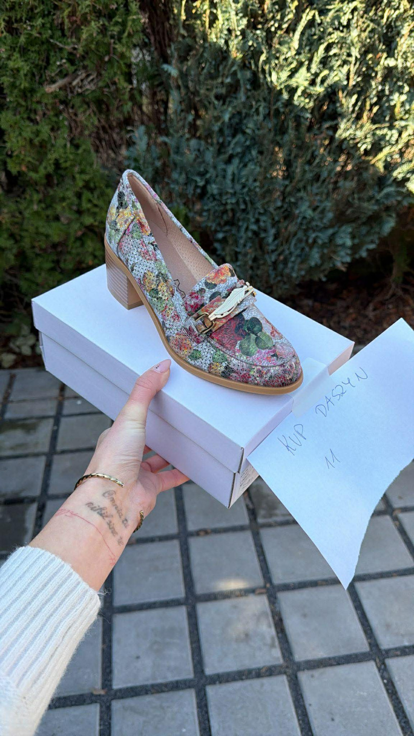 DASZYN 11- Półbut kwiecisty na klocku z ozdobą MR2201D-13 C:SZARY