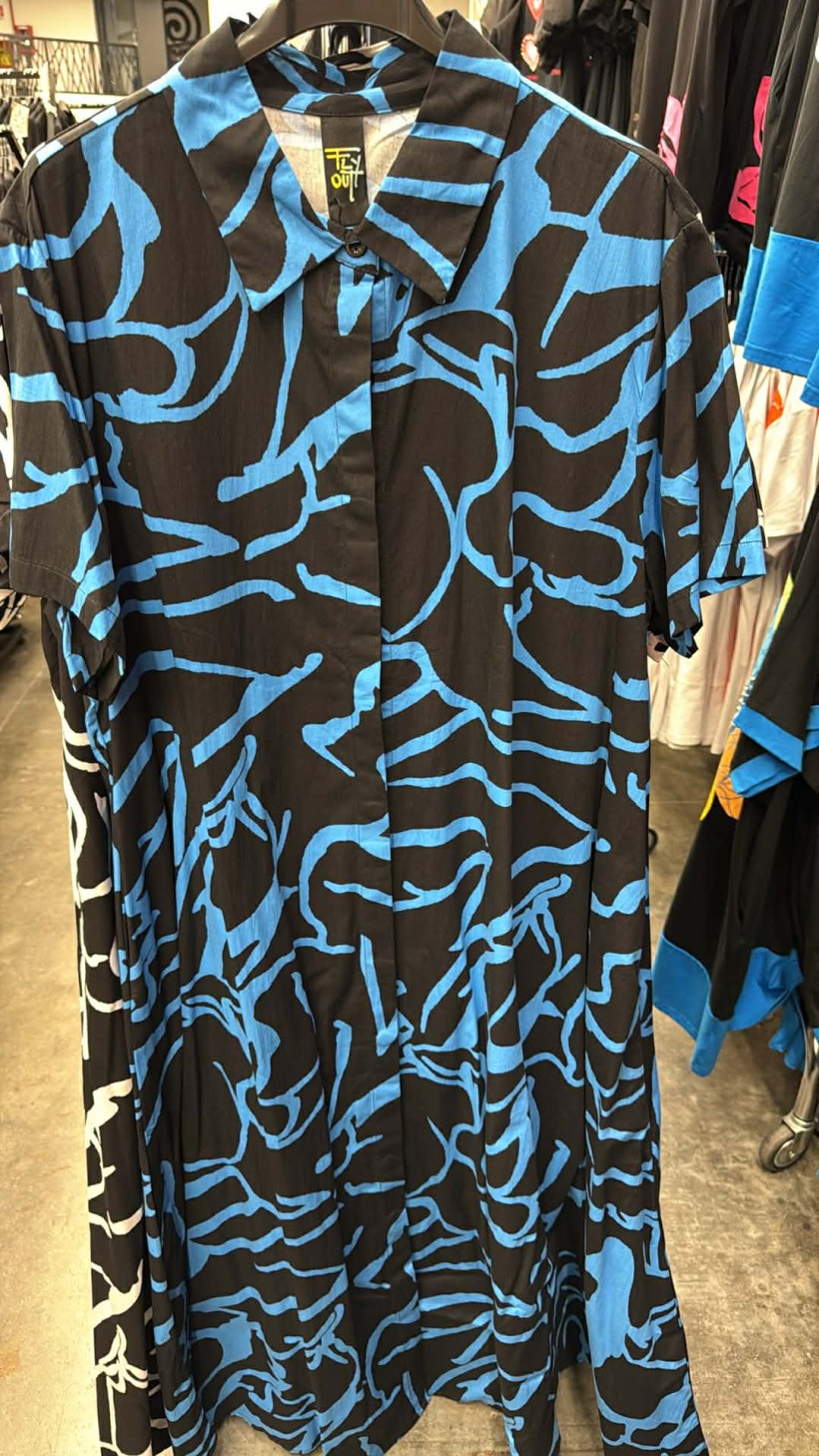 Italia nr 11 - Sukienka/Narzutka kolorowa, fly out - 2065 - niebiesko-czarna