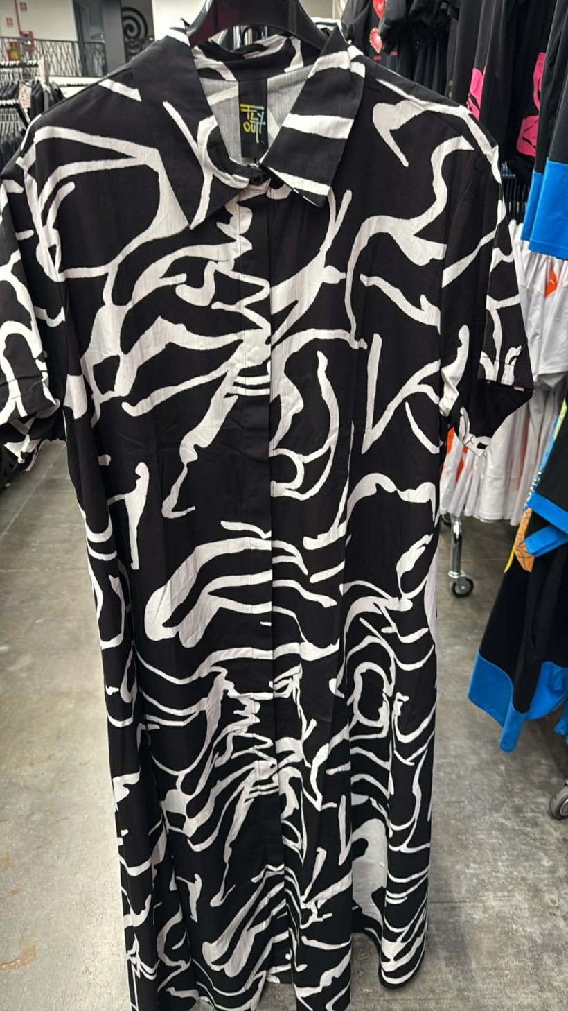 Italia nr 11 - Sukienka/Narzutka kolorowa, fly out - 2065 - biało-czarna