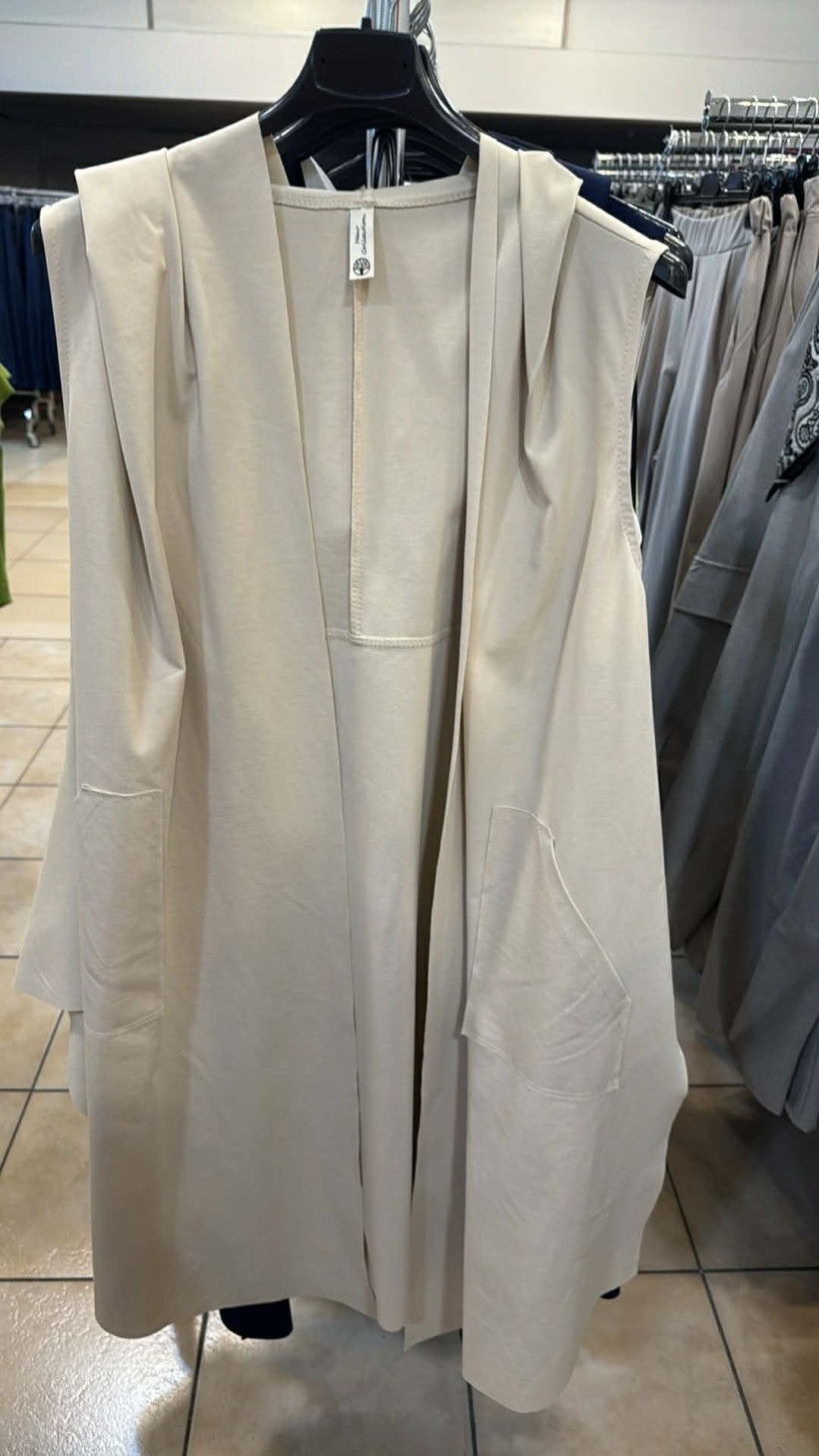 Italia nr 11 - Kamizelka jednokolorowa - 26109 - beż