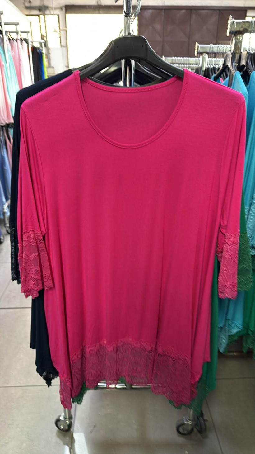 Italia nr.11 - Tunika jednokolorowa z koronką - 15556 - różowy