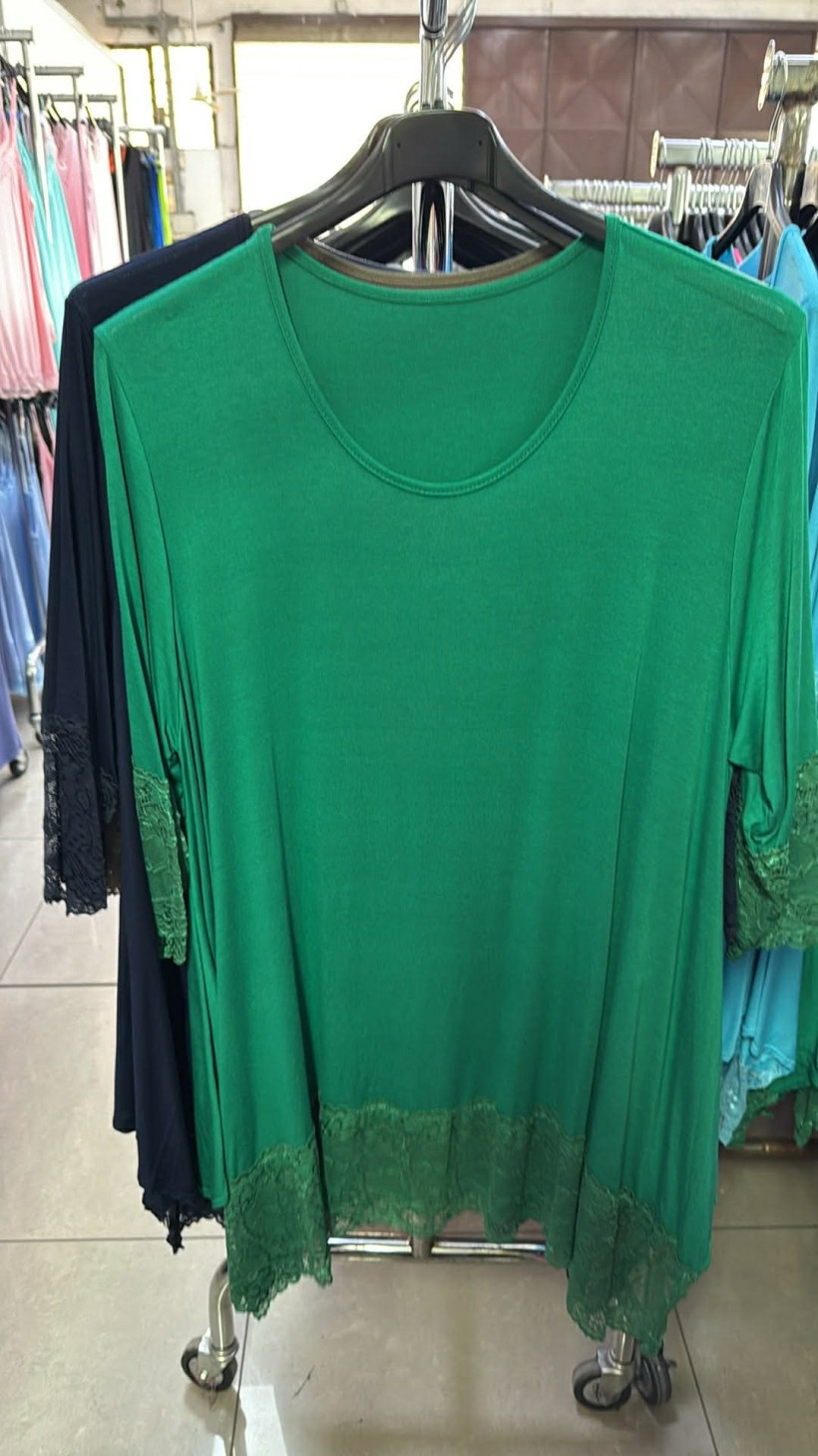Italia nr.11 - Tunika jednokolorowa z koronką - 15556 - zielony
