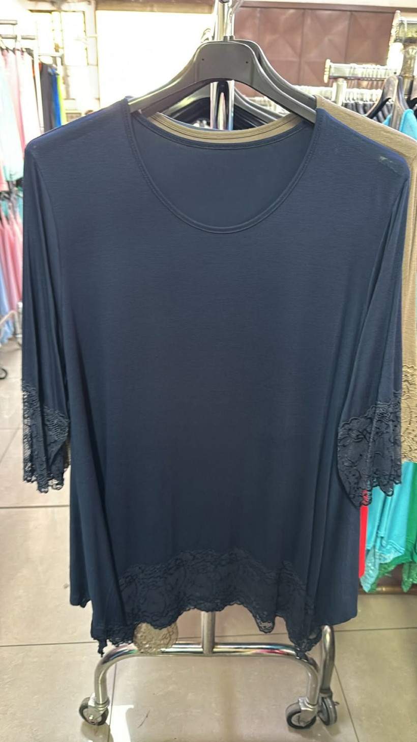 Italia nr.11 - Tunika jednokolorowa z koronką - 15556 - granat