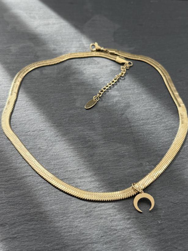 By o la la..! naszyjnik żmijka z księżycem