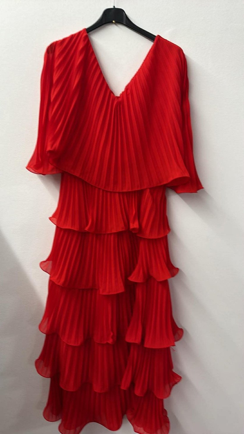 Italia nr.11 - Sukienka maxi jednokolorowa plisowana z falbankami - 2614 - czerwona