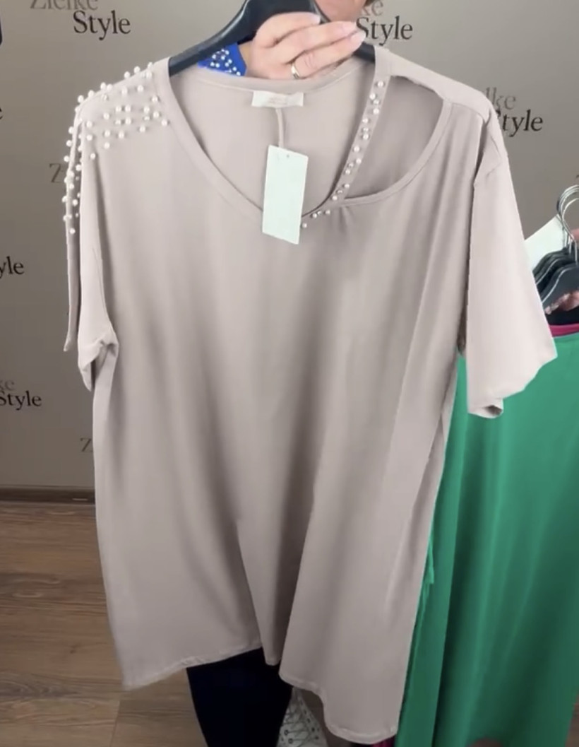 Sukienka/Tunika w serek jednokolorowa, perełki przy dekoldzie i na ramieniu, ww - 3283 - beż