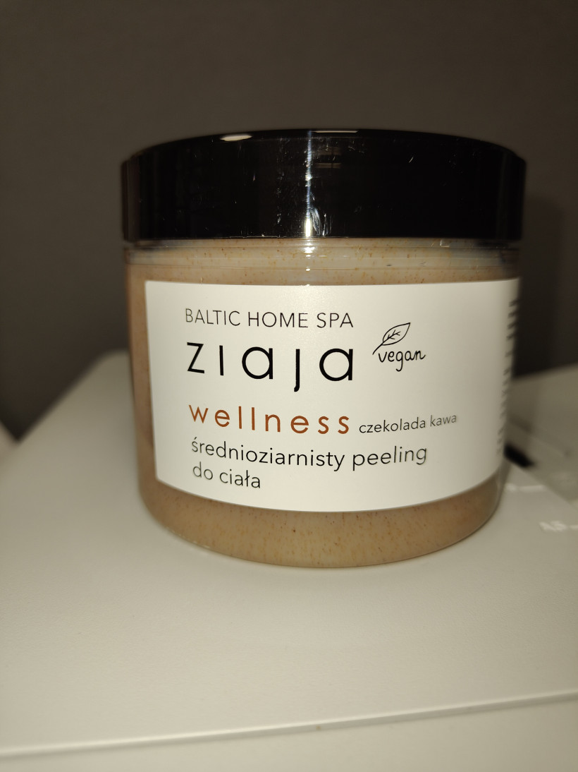 WELLNESS ŚREDNIOZIARNISTY PEELING DO CIAŁA CZEKOLADA KAWA  300ML
