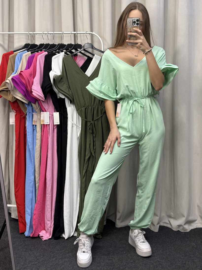 Kombinezon falbana na rękawie 