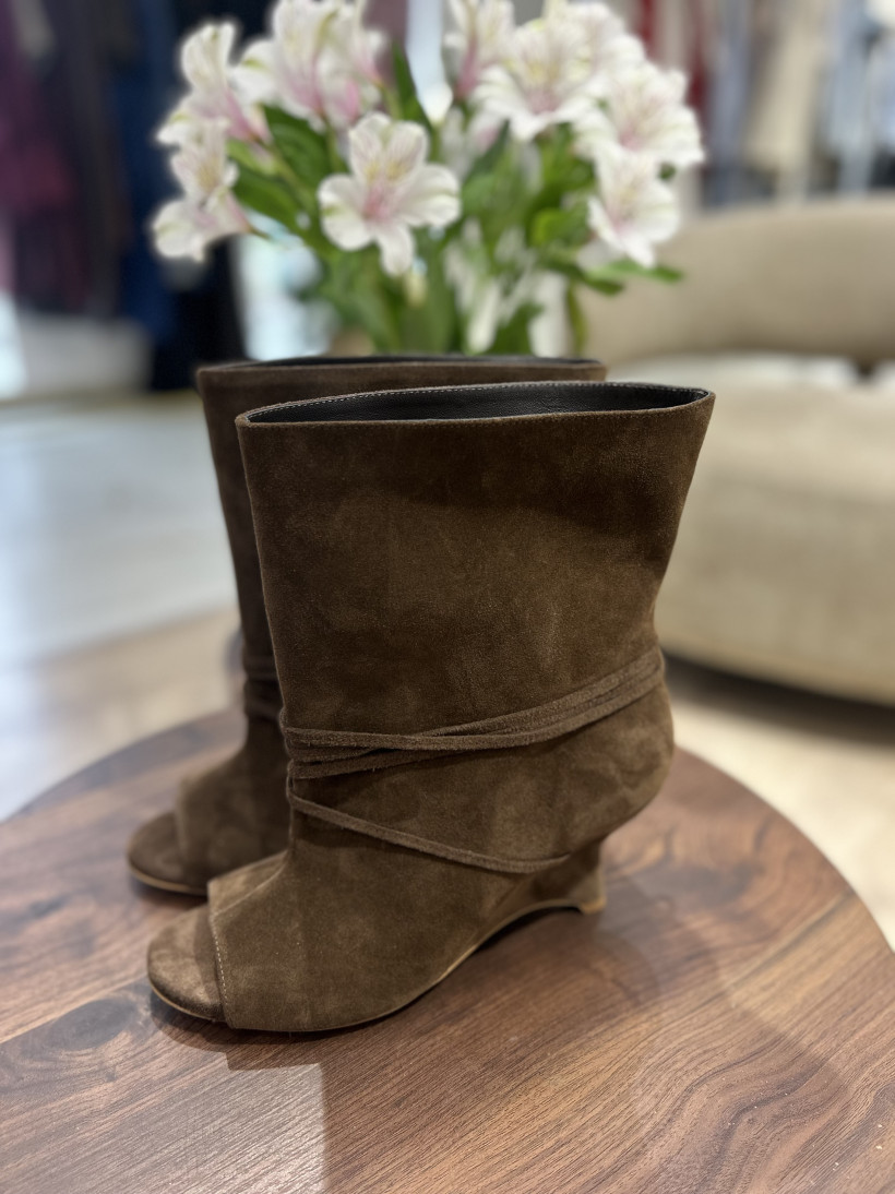 SEM BOTKI  CZEKOLADA ODKRYTE PALCE