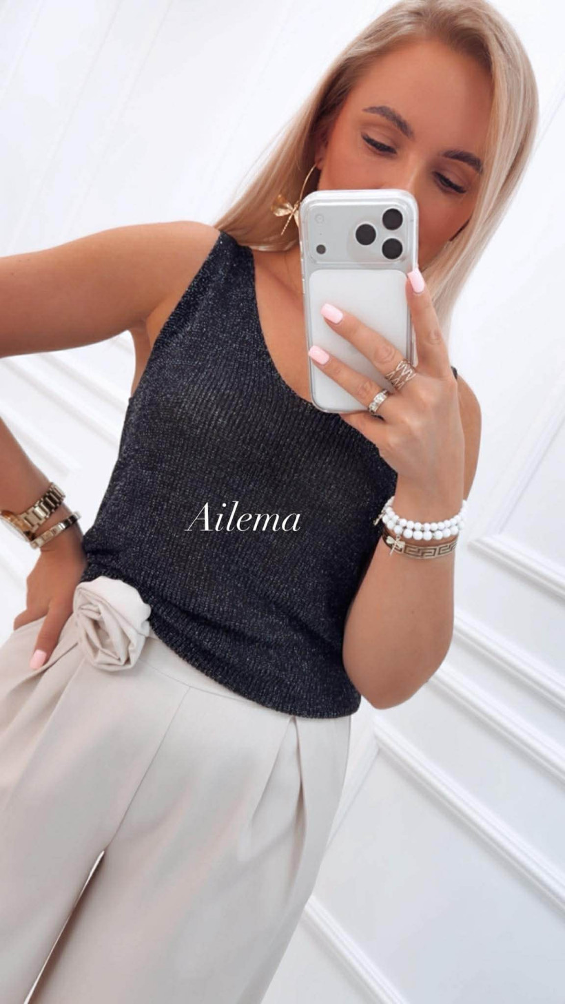 Bluzeczka z błyszczącą nitką BL680 na ramiączka 