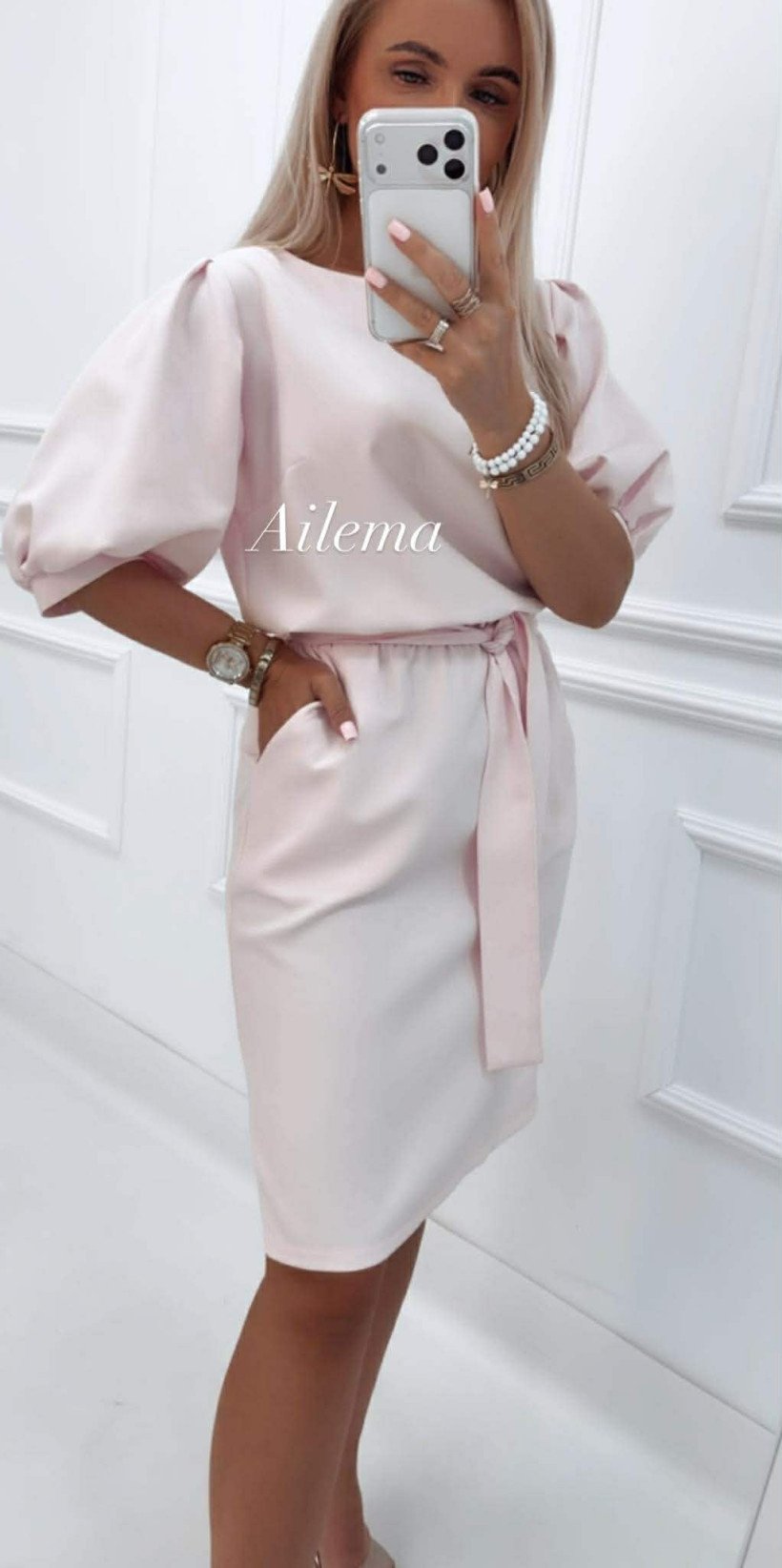 Sukienka EMG SK209 bufiaste krótkie rękawy z paskiem