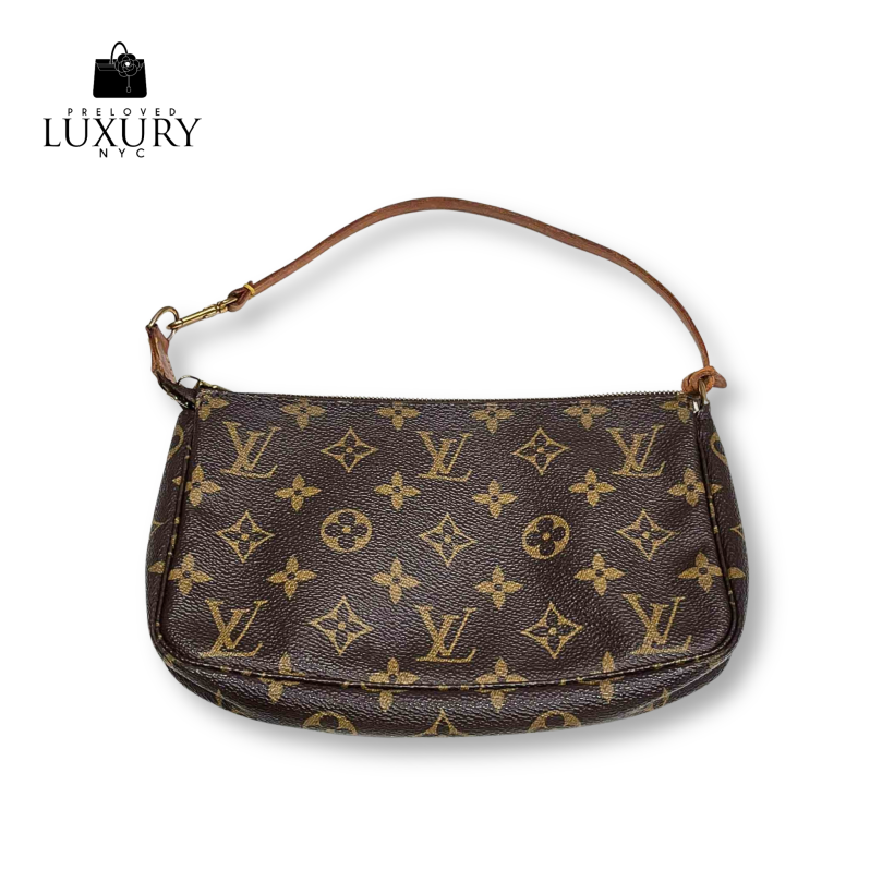 LOUIS VUITTON Pochette