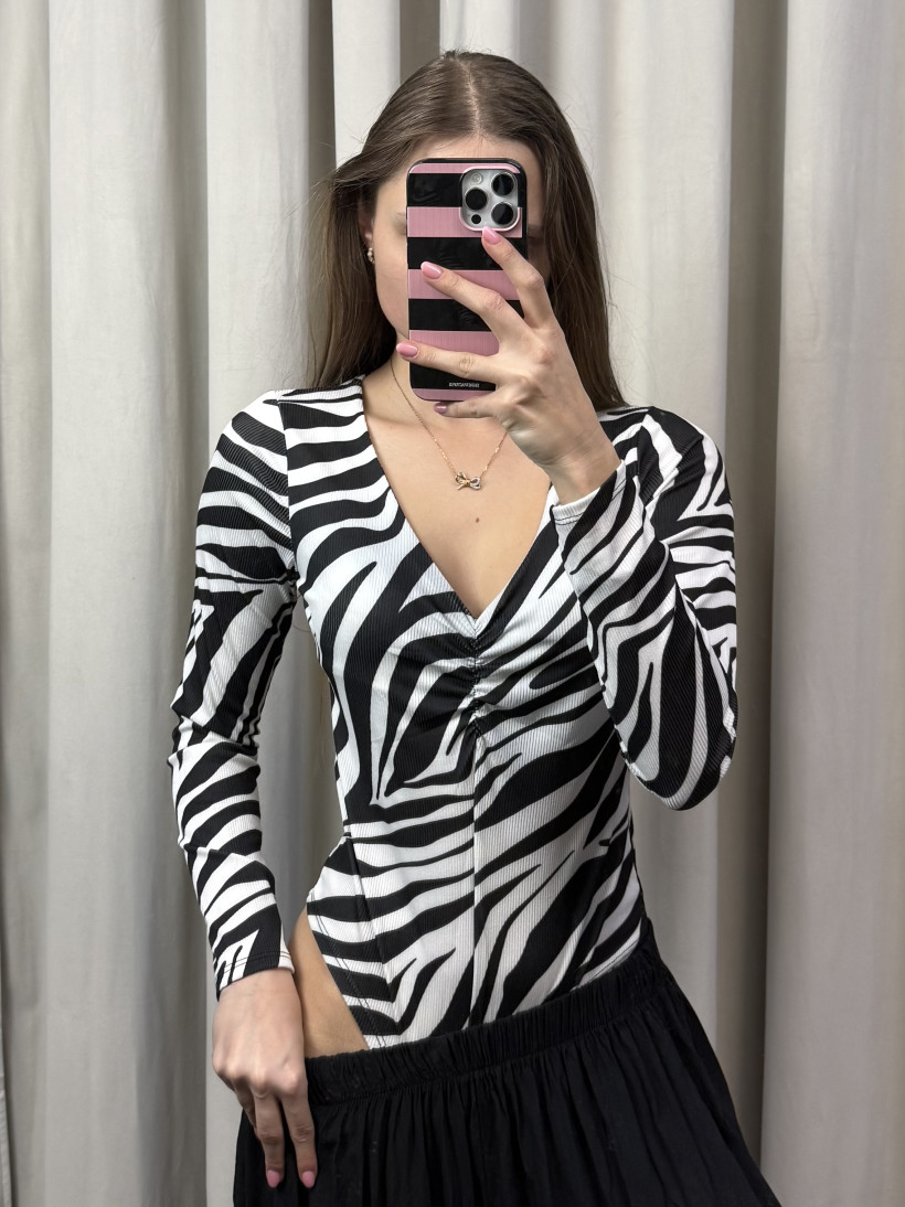 Body zebra z marszczeniem