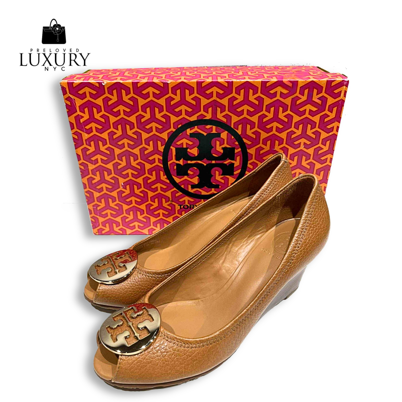 TORY BURCH Tan Leather Sally Wedge Pumps